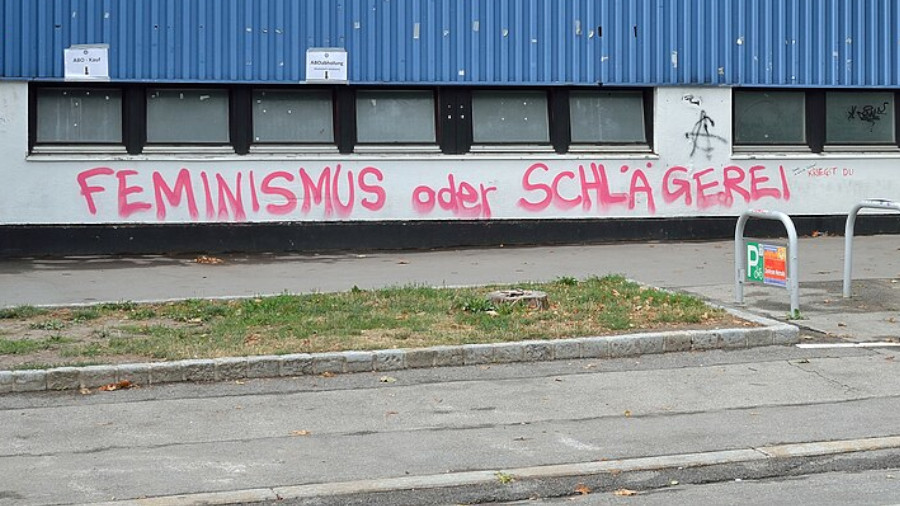 Feminismus oder Schlägerei, Graffiti, Wien