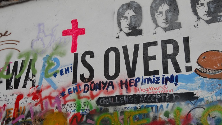 Graffito in Tschechien; John Lennon-Motiv; Krieg ist vorbei