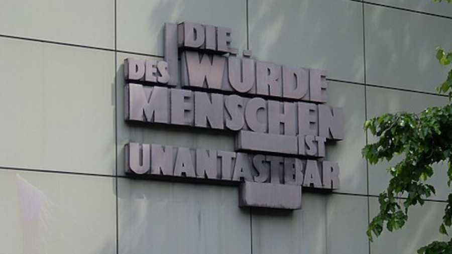 Die Würde des Menschen ist unantastbar.