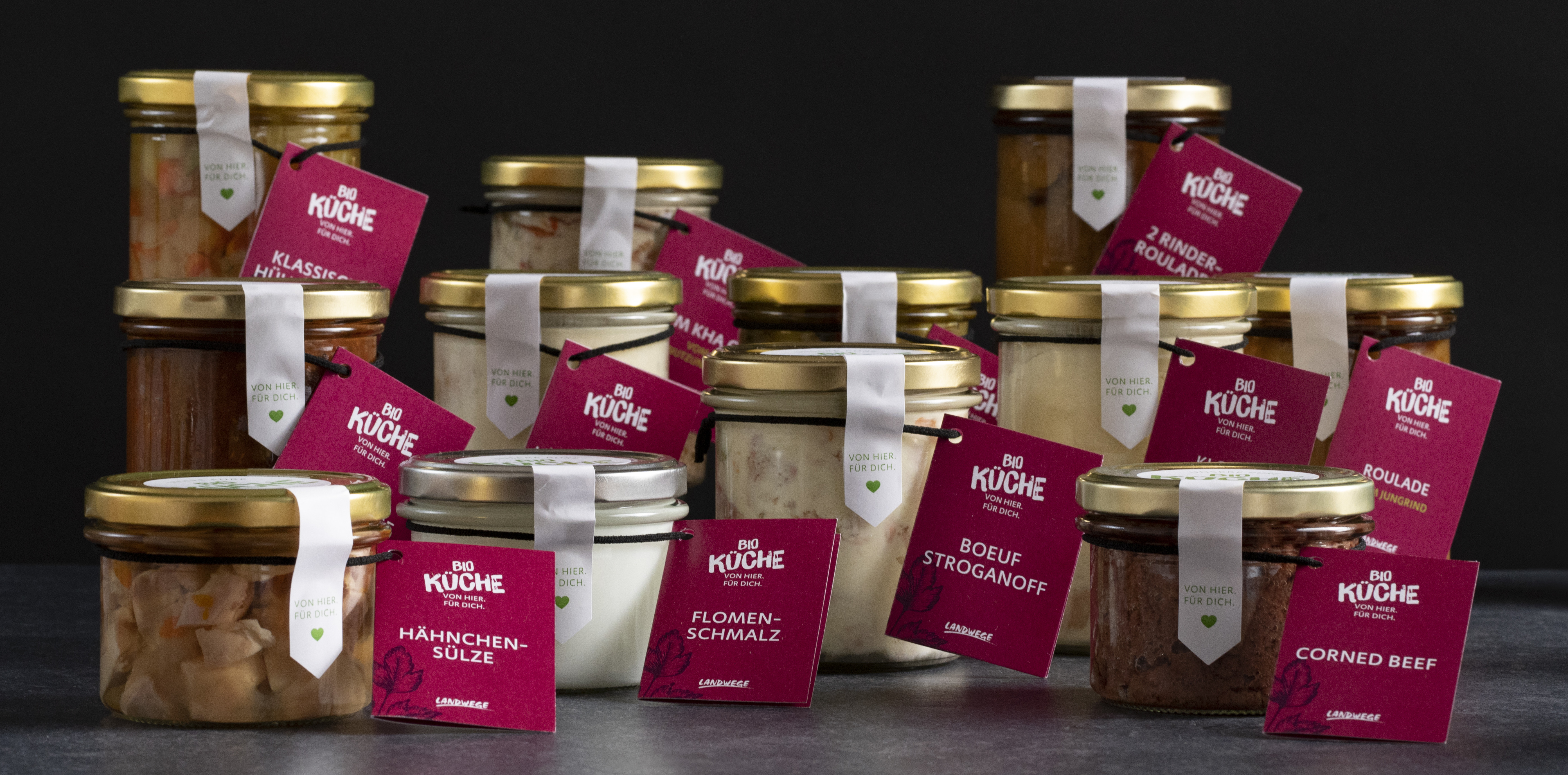 Das gibt es in keinem Supermarkt und bei keinem Discounter, nicht einmal in anderen Bioläden: Die Produkte der Landwege-Küche. Hier wird das ganze Tier verarbeitet - From Nose to Tail. | Foto: Landwege