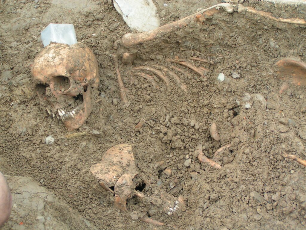 Aushebung von Massengrab im baskischen Elgeta