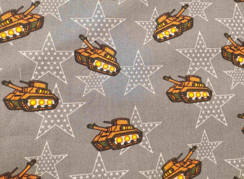 „Christliche Weihnachts-Tischdecke" aus einem deutschen Kaufhaus im Jahr 2025