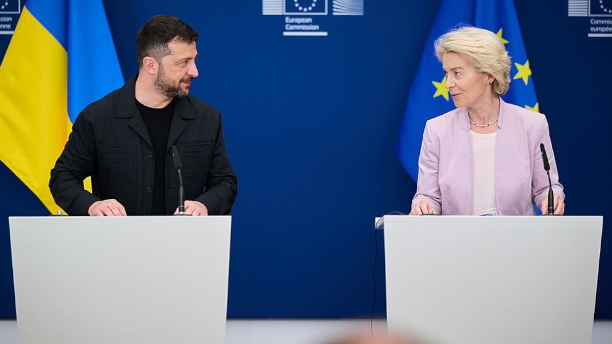 Präsident Selenskij und Präsidentin von der Leyen