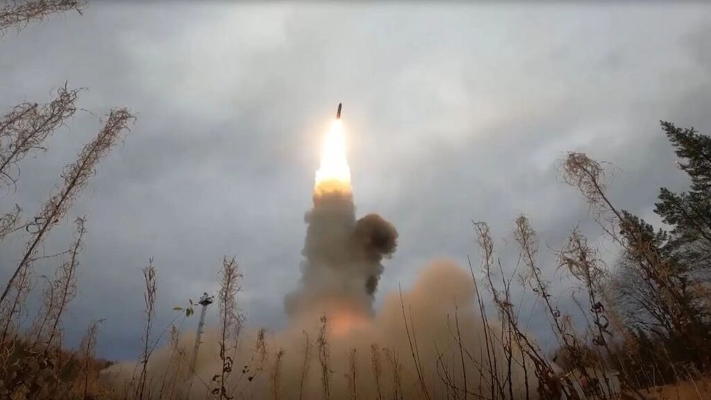 Start einer Oreshnikrakete. Bild: mod.ru