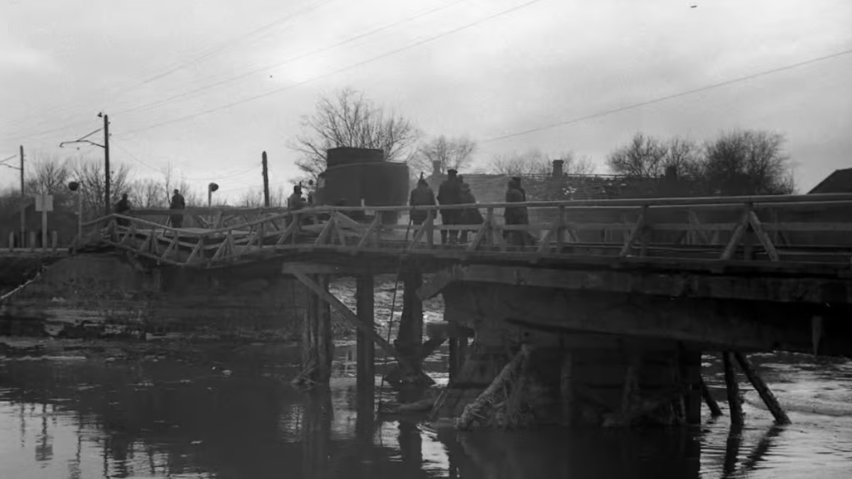 Konstantinowka, Brücke über den Kriwoj Torez (April 1942).