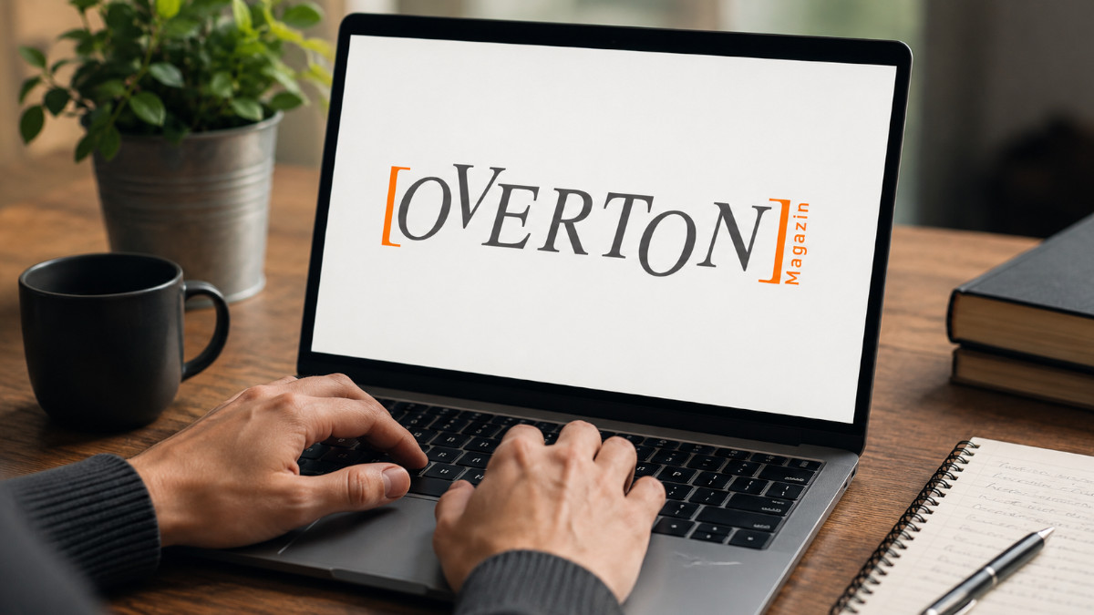 Laptop mit Overton-Logo