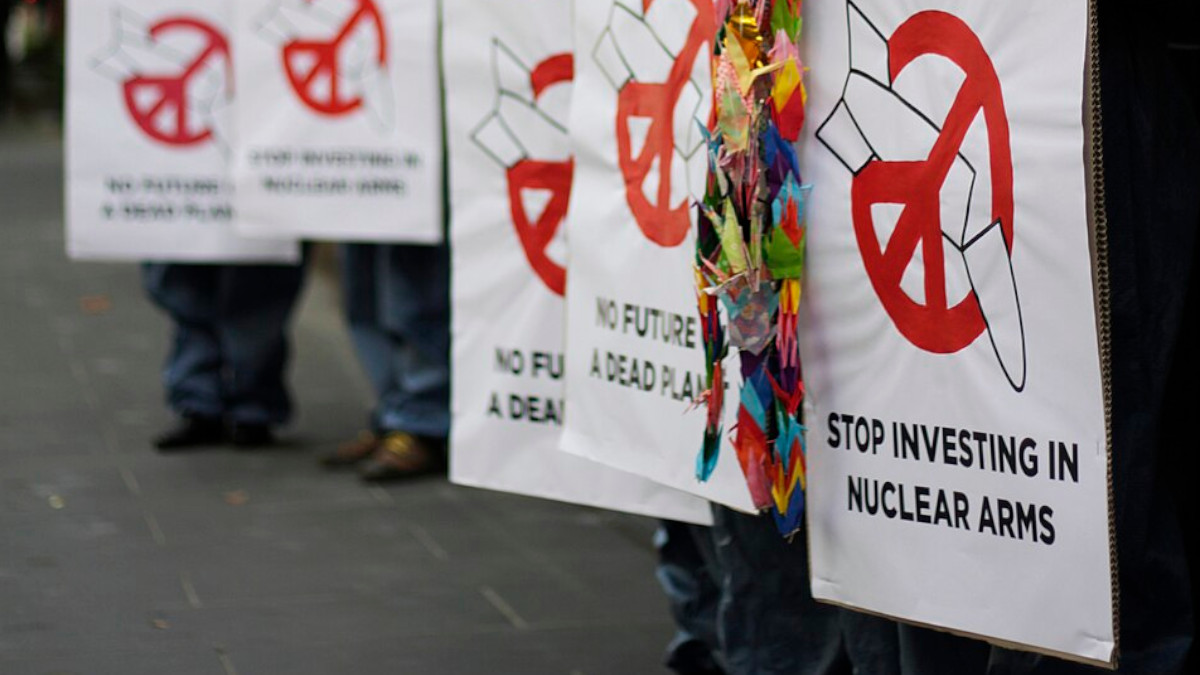 Protest against investments in nuclear weapon companies