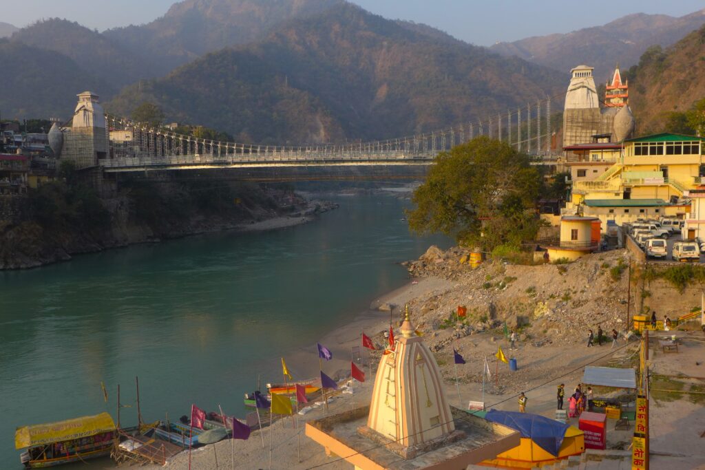 Rishikesh- Indien könnte ein wunderschönes Land sein, aber die Preoritäten der Regierung liegen woanders. Bild: Gilbert Kolonko